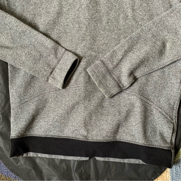 Lululemon Gray and Black Crew Neck Sweatshirt - Picture 4 of 7